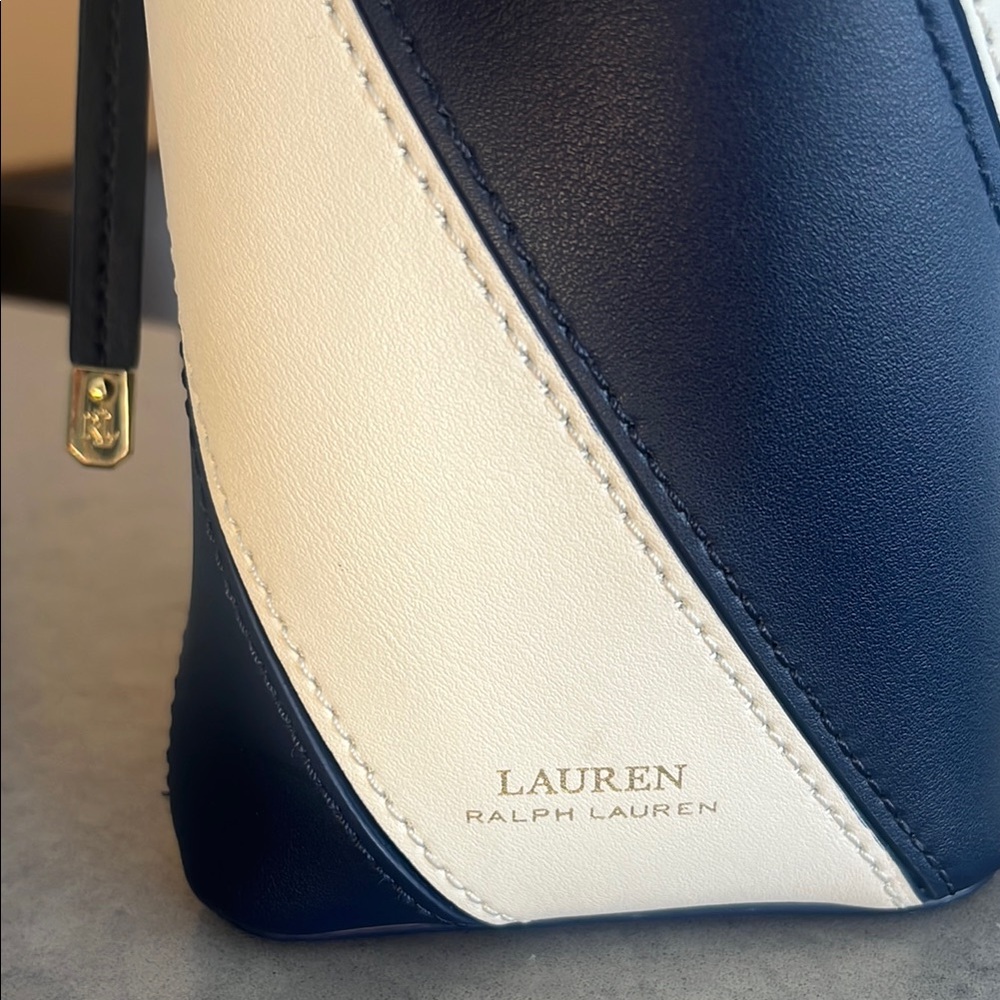 Ralph Lauren Bucket Bag - Picture 2 of 12
